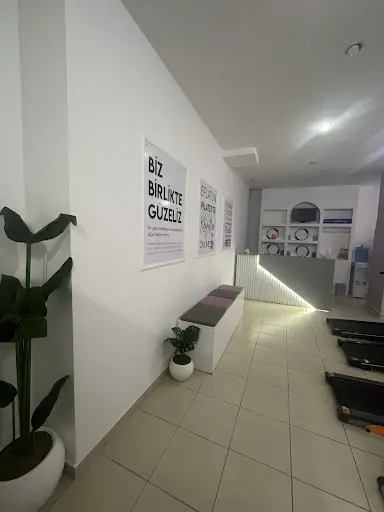 Eflatun Pilates - Bayanlara özel pilates ve spor salonu / Güngören şubesi 2