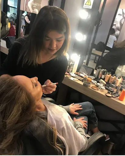 Kübra güzellik merkezi – Tırnak / Nail Studio, İstanbul (3. fotoğraf)