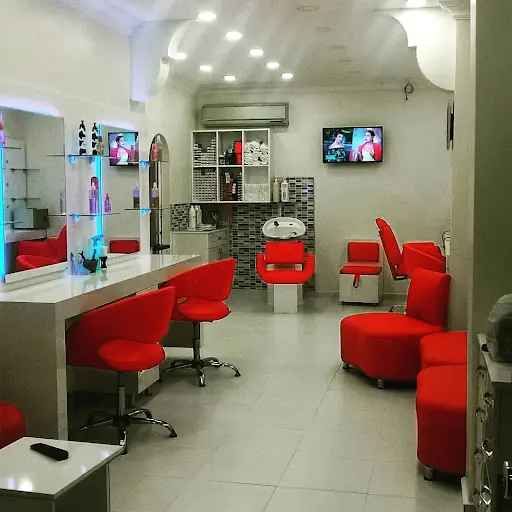 Salon İlhan Saç Tasarım