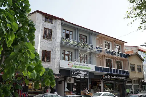 SIDIKA SANDAL KUAFÖR VE GÜZELLİK SALONU 3