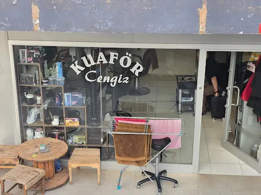 ERKEK KUAFÖRÜ CENGİZ ACAT MALTEPE