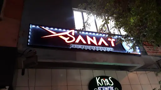 Sanat Bayan Kuaforu