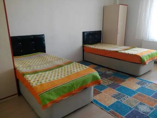 GELENDOST ERTUNÇ KIZ ÖĞRENCİ APART 3