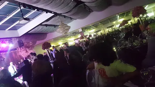 Violet Avcılar - Balo, Düğün, Kına, Davet ve Organizasyon Salonu 5