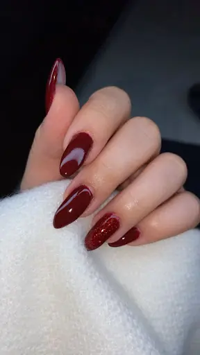 Esmeda Beauty - Güzellik Salonu – Tırnak / Nail Studio, İstanbul
