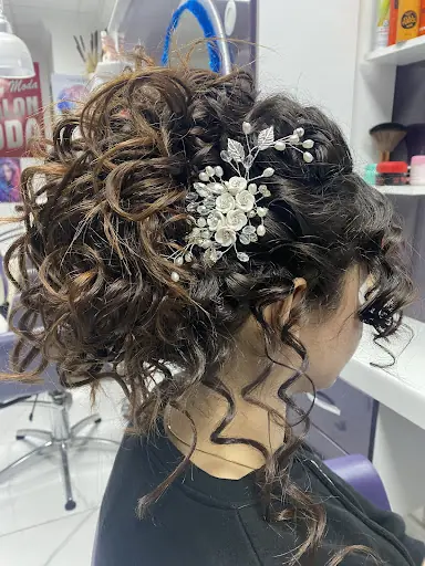 Salon & Moda Bayan Kuaförü 2