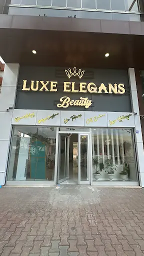 Luxe Elegans Beauty