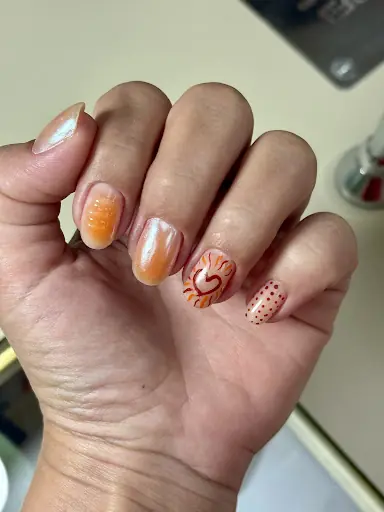 LollyNail El ve Ayak Güzellik Merkezi 4