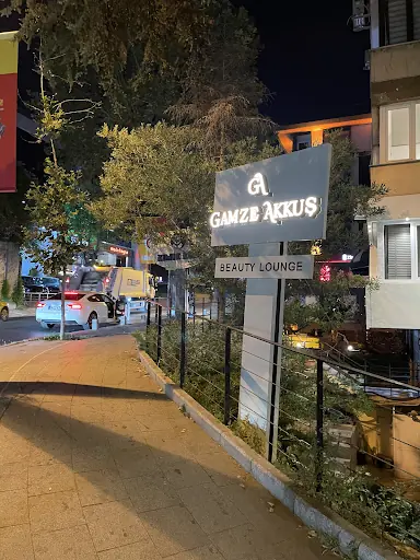 Gamze Akkuş Beauty Lounge 3