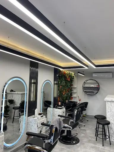 Emirhan çiçek hair studio