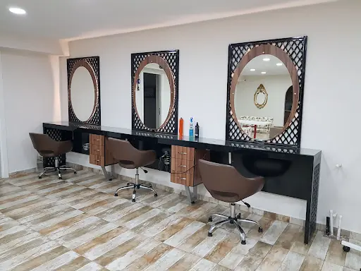 Adana Bayan Kuaförü - Nevruz Gürdemir Hair Beauty Saloon 4
