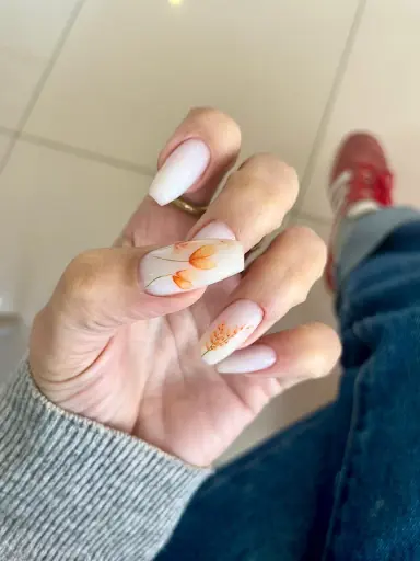 Ojo Nail Studio 3
