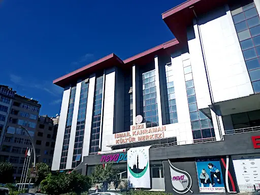 Rize İsmail Kahraman Kültür Merkezi