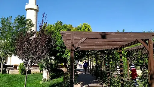 Hz. Zülkifl Türbesi 3
