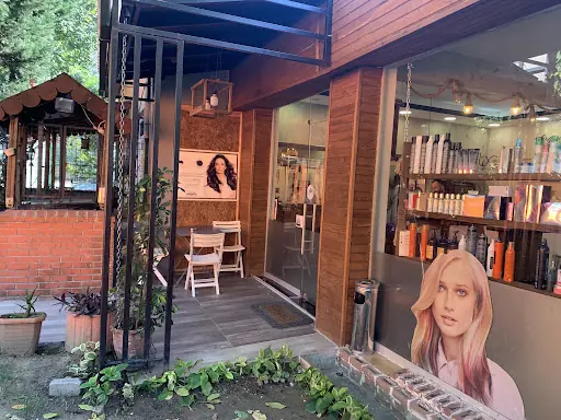Hair Vogue Kuaför ve Güzellik Salonu 4