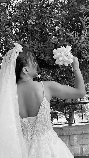 ÖZLEM ELMAS MAKEUP&HAİR SALOON 3