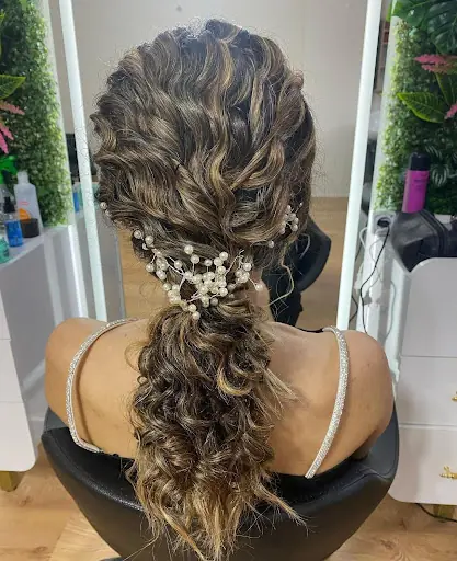 Liva saç tasarım & Güzellik merkezi