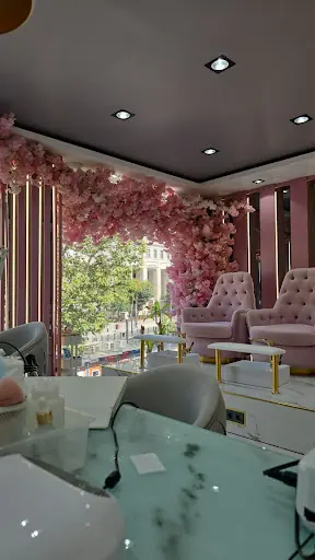 Euphoria Beauty Center 4