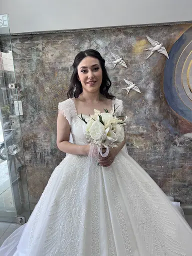 Yılmaz İpek Hair & Makeup Studio