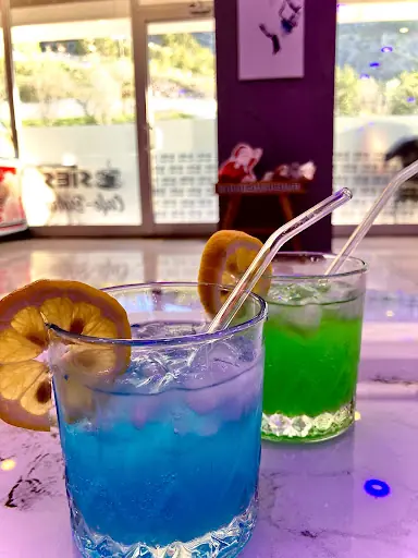 Sies Cafe & Bistro 3
