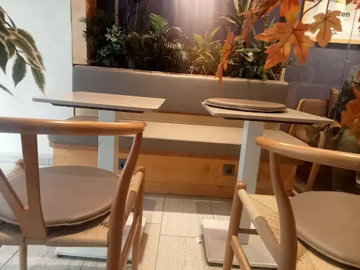 Kübra Güler Güzellik Salonu – Tırnak / Nail Studio, İstanbul