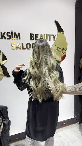 Taksim Kuaför ve Güzellik Salonu – Tırnak / Nail Studio, Beyoğlu, İstanbul (5. fotoğraf)