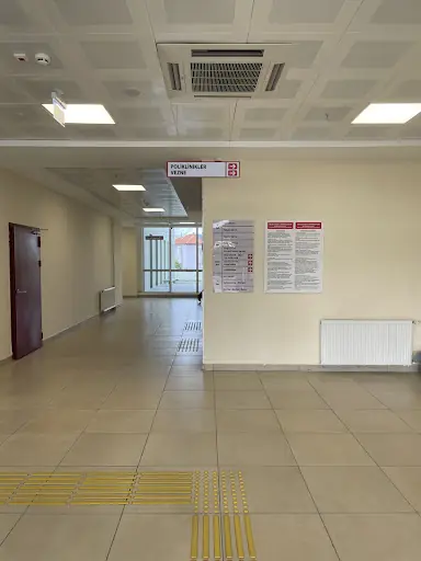 Sivaslı Devlet Hastanesi 4