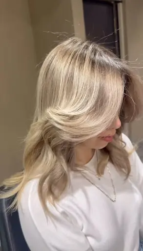 Berrin Çelik Hair & Make-Up Artist 4