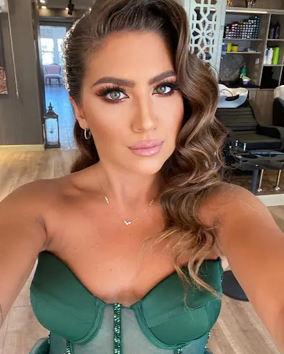 Zehra Ekip Hair & Make-up Studio 2