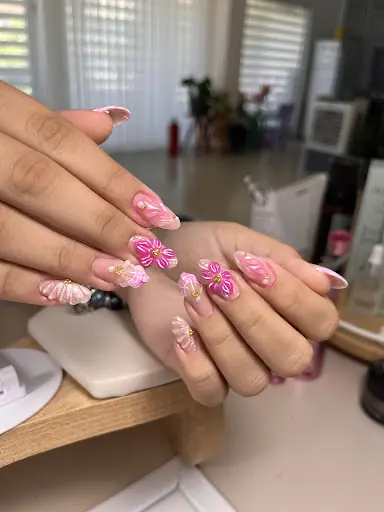 Naz Arkun Beauty Studio 4