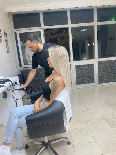 YAPRAK BAYAN KUAFÖRÜ 4