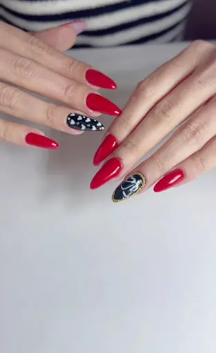 BERFİN TOPÇU GÜZELLİK SALONU 3