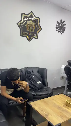 Enes Behçet Erkek Kuaförü 3