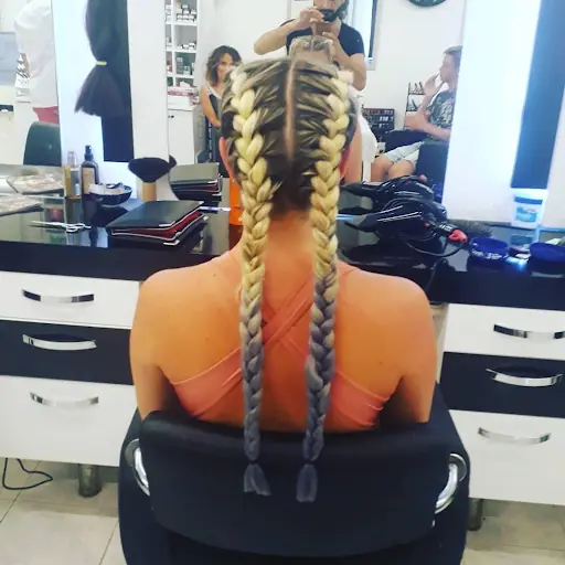 ERYA BAY VE BAYAN KUAFÖR SALONU 4