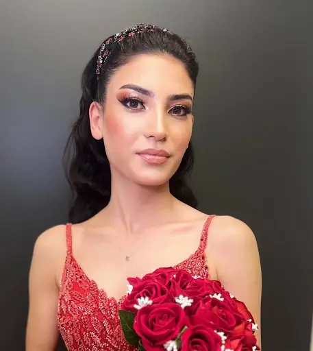 ŞERİFE İŞÇİMEN HAİR & MAKEUP ARTİST 4