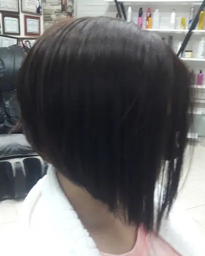 SALON SİHİRLİ TARAK & GÜZELLİK SALONU 4