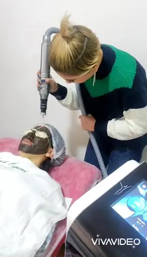 Hacer Telli Manikür & Pedikür Güzellik Merkezi 3