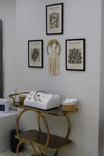 EMOSS GÜZELLİK SALONU 4