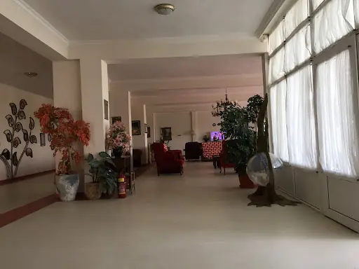 Selami Vardar Yaşlılar Köşkü 3
