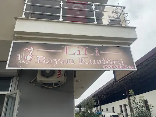 Lili bayan kuaförü