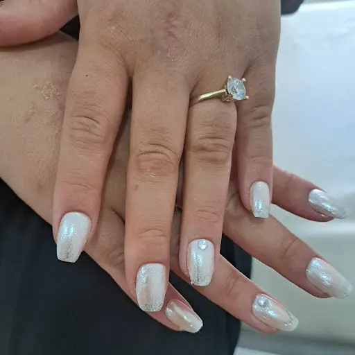 Aynur Medical Estetik ve Güzellik Merkezi – Tırnak / Nail Studio, İstanbul (4. fotoğraf)