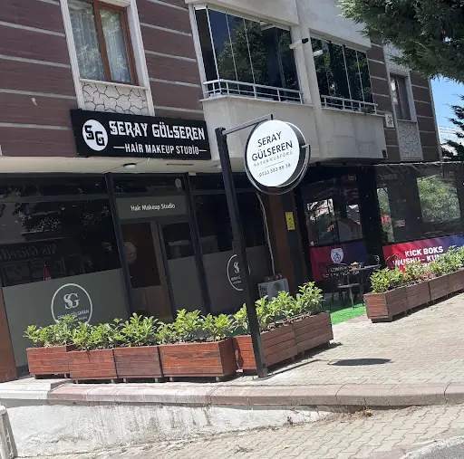Seray Gülseren hairmakeup Studio 2
