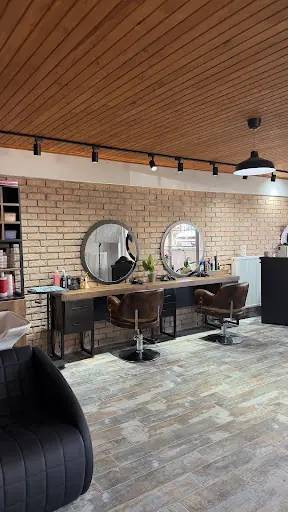 Nihal Elikan Makeup Hair Studio 2