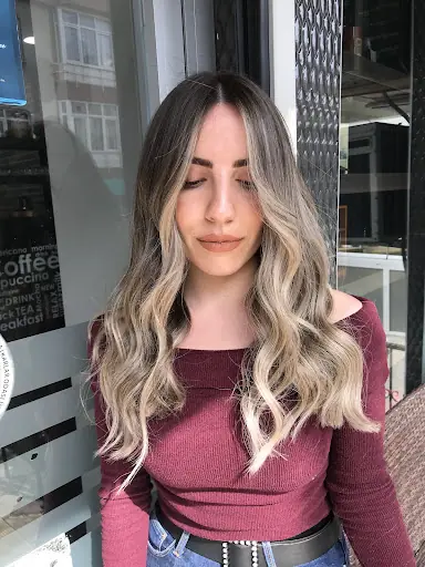 Can Yeni Hair Studio 3
