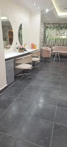 Je t'aime bayan kuaförü