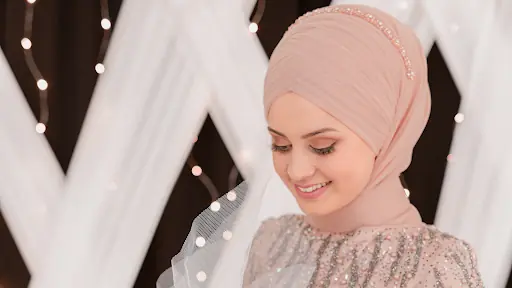 Aşk-ı Neva | Türban Tasarım Gelin Başı ve Makyaj | Ankara, Keçiören 2