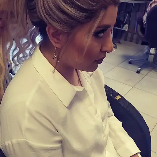 Nazlı Gürbüz Guzellik Salonu 3