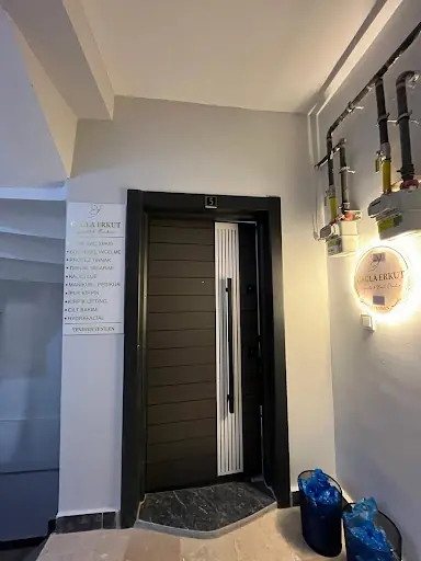 Çağla Erkut Beauty & Nail Studio 3