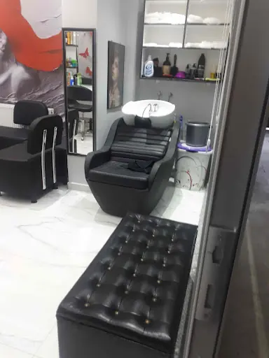 Özgül Kuaför 4