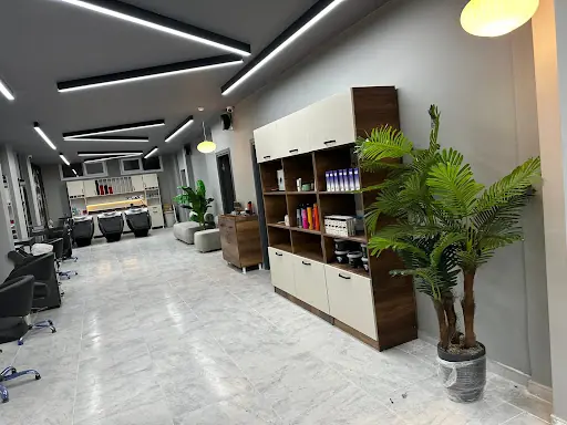 Luwi Hair Salon 2
